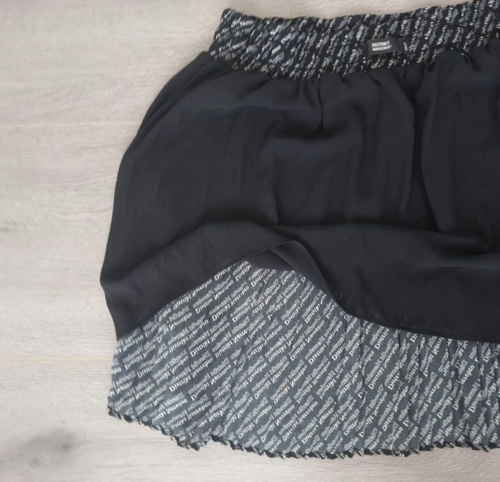 Distrikt Nørrebro Jupe Plisset avec Impression de Marque - Taille M – photo 9